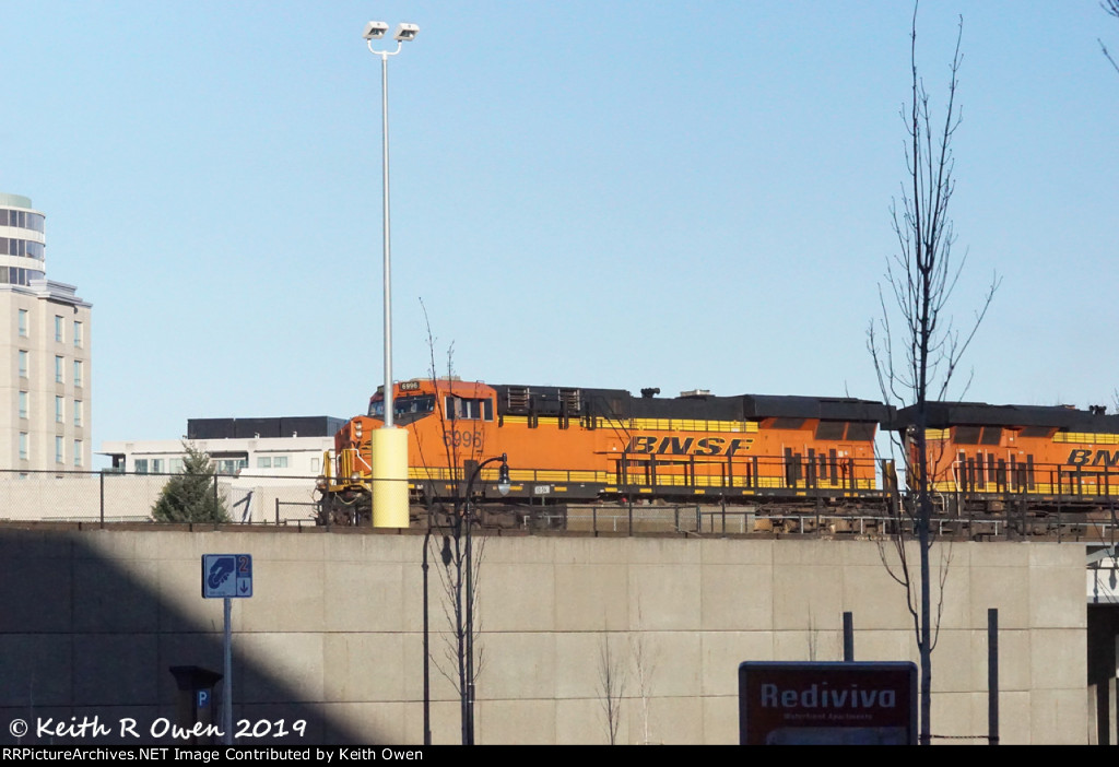 BNSF 6966